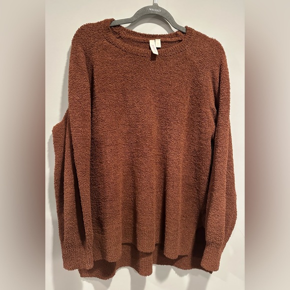 Cozy Brown Lounge Set - Picture 2 of 9